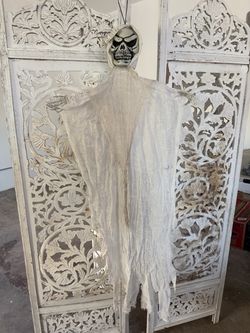 Hanging Skeleton Ghost Halloween Decoration