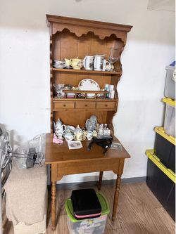 Wooden hutch with shelves desk