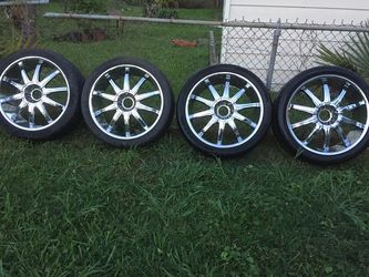 Dos llantas necesitan remplazo