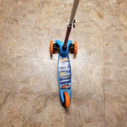 Hot Wheels Self Balancing Kick Scooter (Like New)