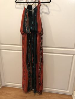 Beautiful flowy maxi dress !!