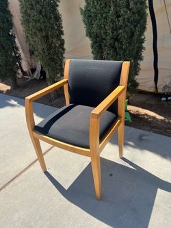 Nice Reception Chair!