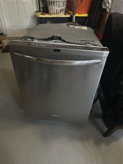 **Free**Frigidaire Gallery Stainless Steel Dishwasher. Read description please