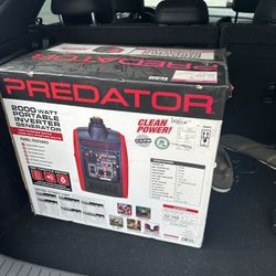 PREDATOR 2000 Watt Inverter Generator NEW IN BOX 