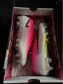 Soccer Cleats size 8