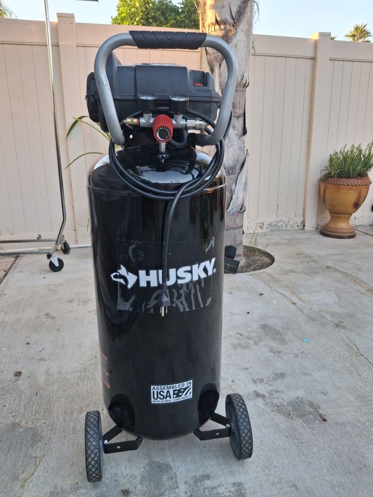 Husky 20 Gal. 200 Psi Air Compressor 