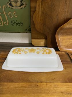 Pirex Vintage Butter Dish 