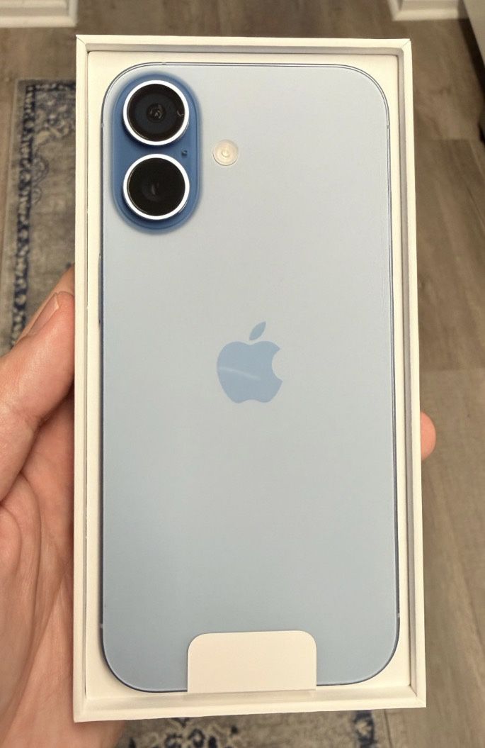 iPhone 17 Mist Blue