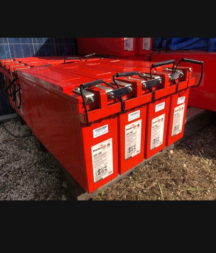 SOLAR PANEL BATTERIES. 2500 WWATT POWER SAFE SBS190F. USED BATTERIES