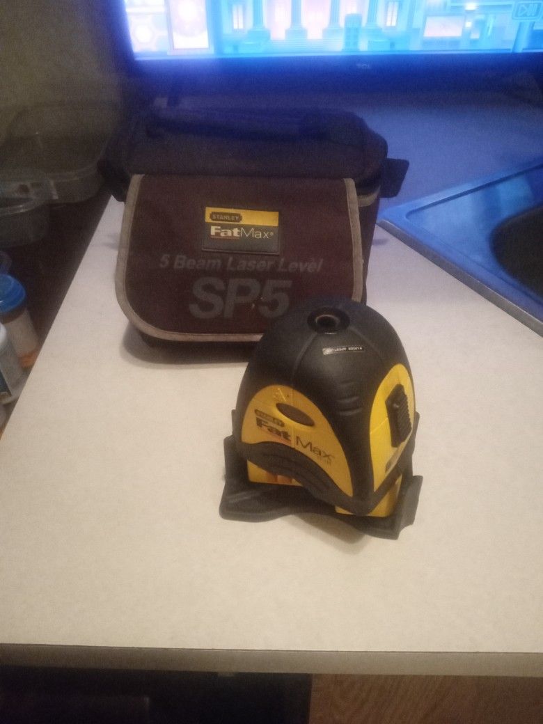 Stanley Mad Max By Being Laser Level Sp5