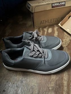 Pickup Today size 11 shoes