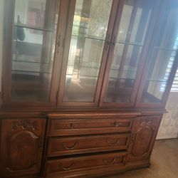 China cabinet 