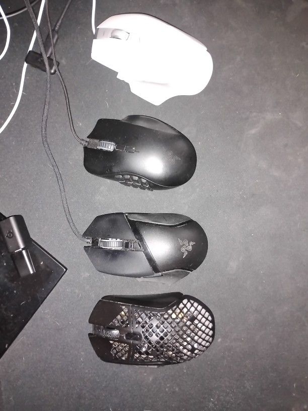 Gaming Mice For Computers. Willing To Piece Out