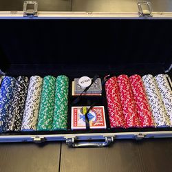 500 Poker Chip Set W/ 6x3 Poker Table Mat