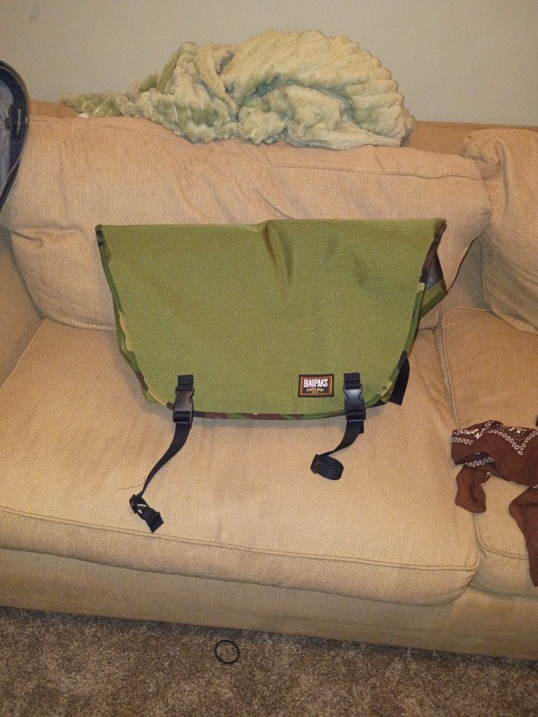 Blaqpak Messenger Bag XL