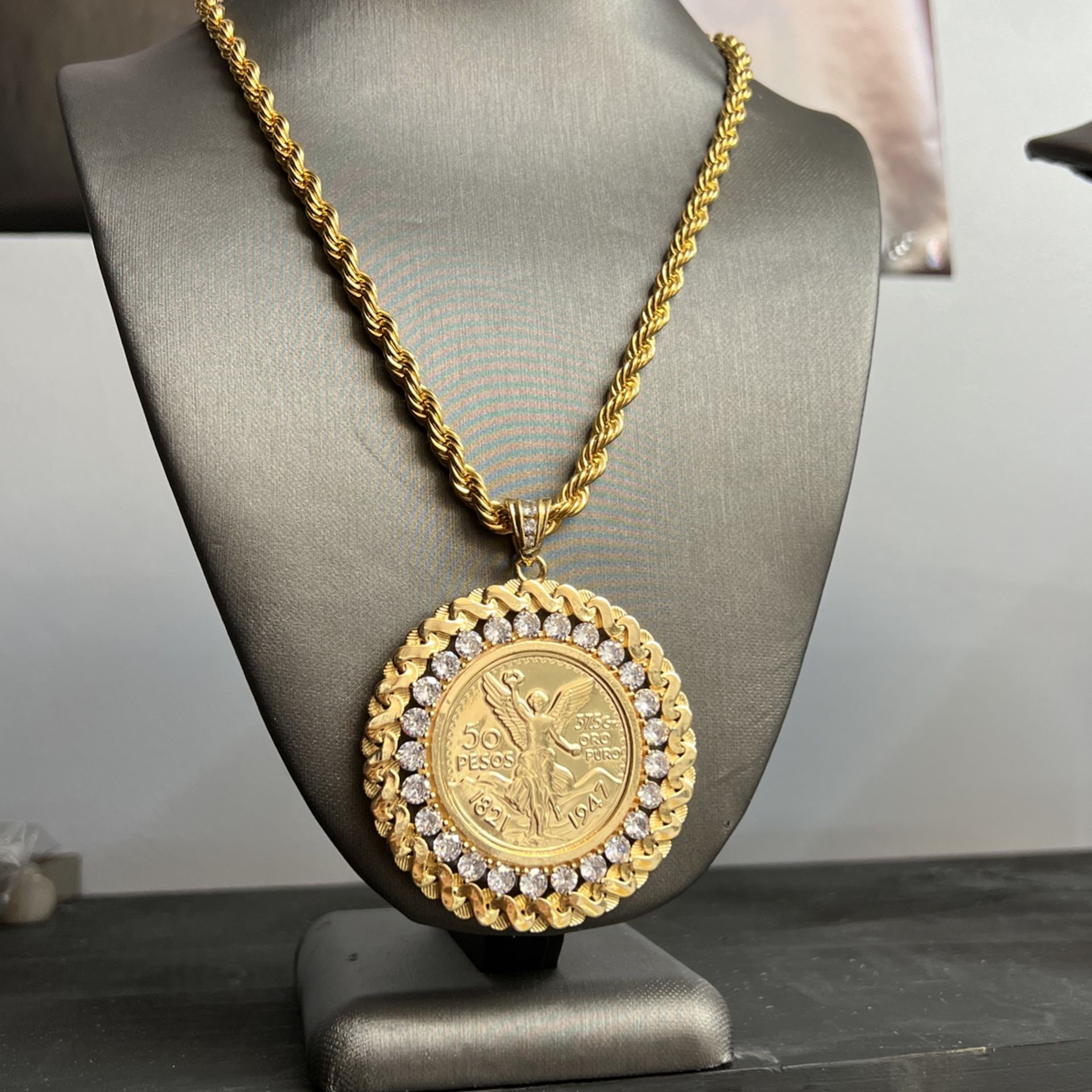 14K gold filled rope chain with Centenario pendant