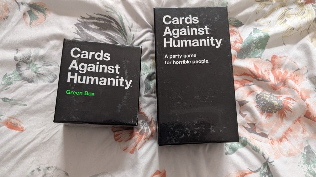 Cards Against Humanity With Green Box Expansion