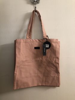 Tote shoulder bag, Núnoo brand, New/Never Used, pink color