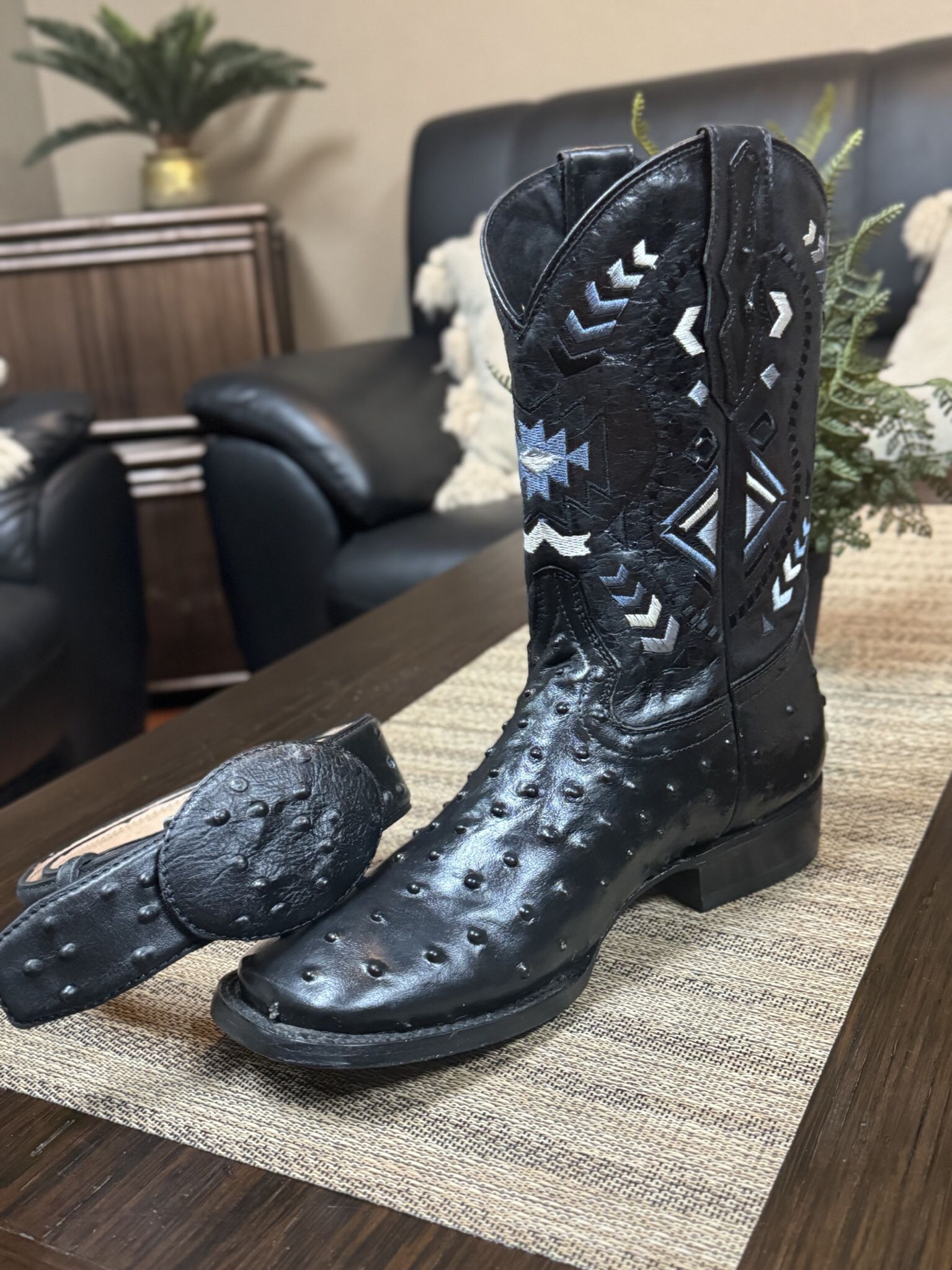 Bota con Cinto Estilo Rodeo