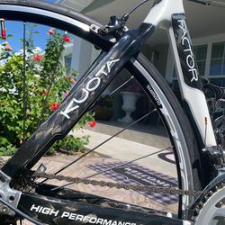 💥🚴Beautiful Kuota K Factor 🇮🇹🤩Full Carbon//💥Excellent Condition//56cm 💎Road Bike🚴🤩