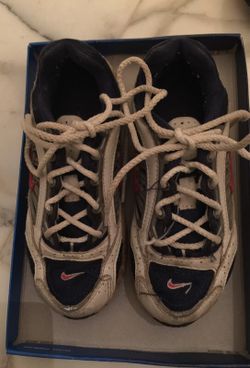 Boys Nike shoes size11.5