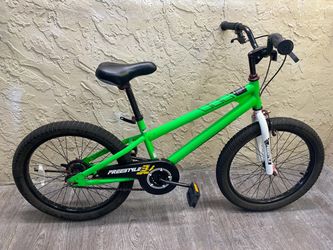 RoyalBaby Freestyle 20 Inch BMX Bike- Local Delivery for a Fee - See My Items 🚴🚴‍♀️