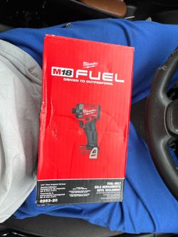 Milwaukee M18 1/4 Impact Driver Drill