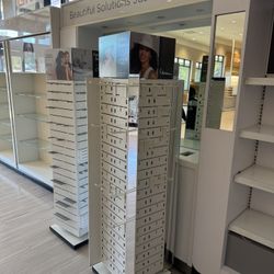 Revolving shelf