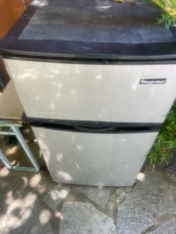 Small refrigerator