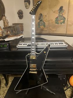 Replica Gibson Explorer Custom Electric Guitar