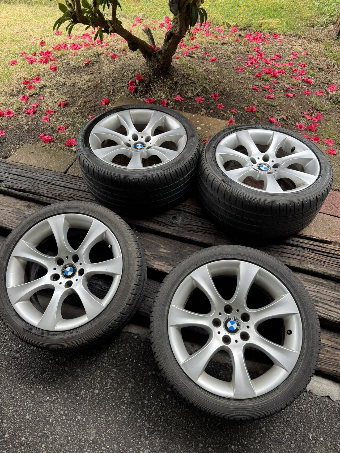 bmw wheels 18inch some rash Tires is good 5x120
