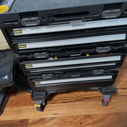 Dewalt tool chest stackable