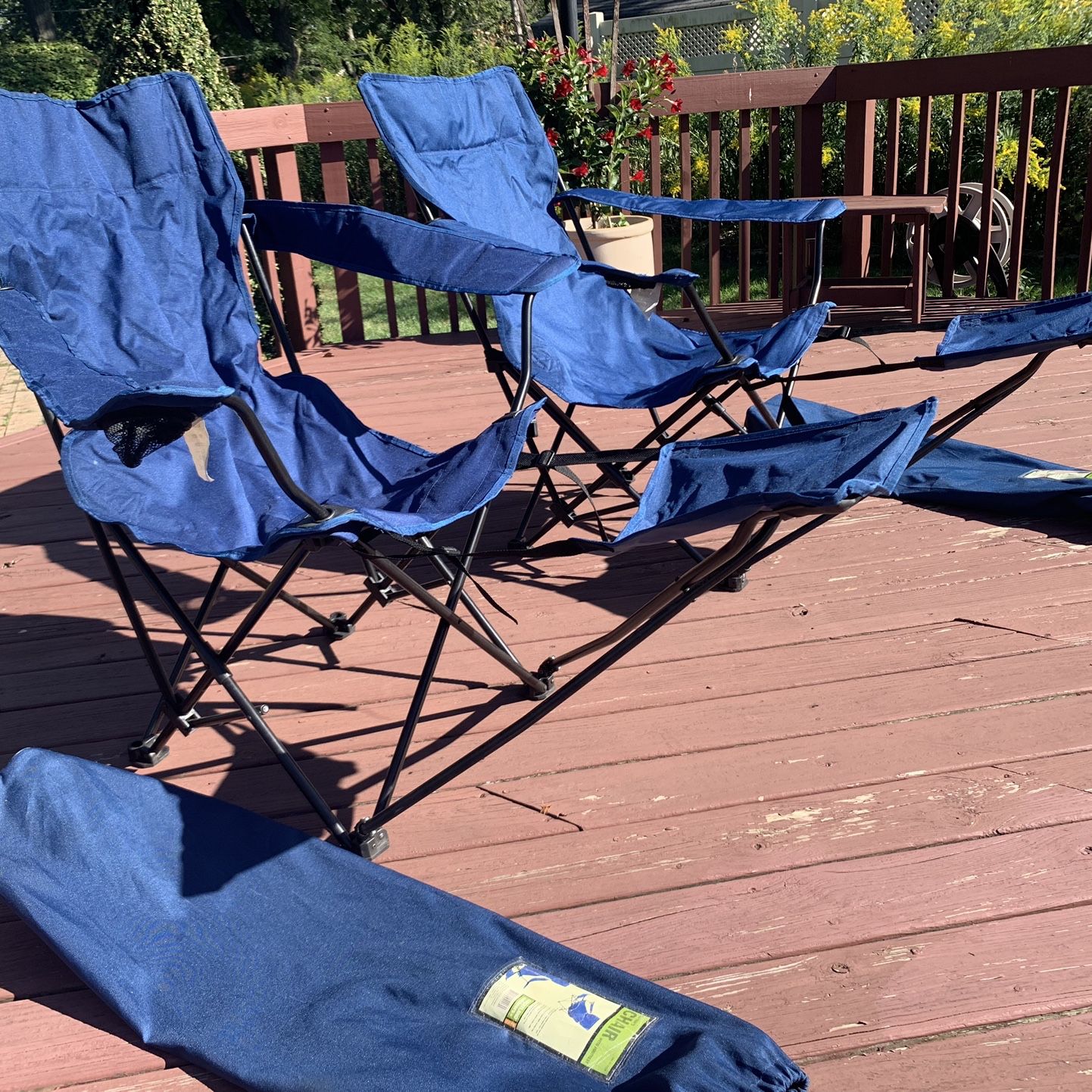 Greatland Outdoors Captain s Chairs with Foot Rest for Sale in Bensenville IL OfferUp
