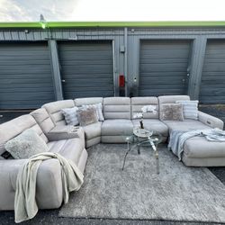 Sectional/couch/sofa,Recliner,Light grey, Pickup Tampa Delivery Available 