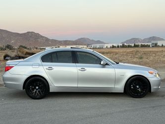 2004 BMW 530I