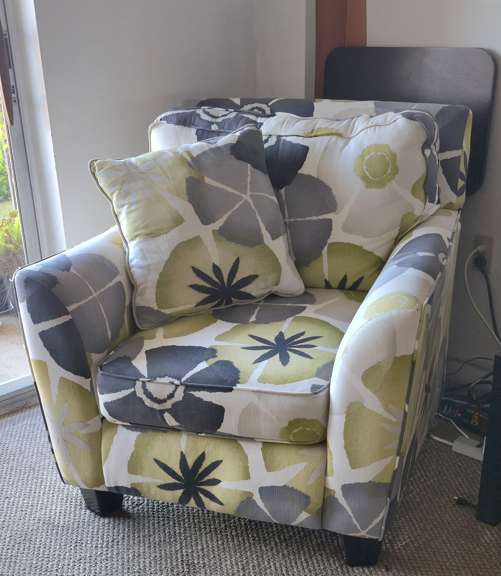 Free, Gratis, Armchair