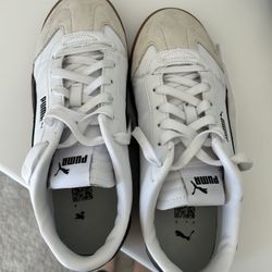 Puma Women’s Sneakers  8.5