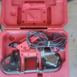 Milwaukee Compact Corded Bandsaw 
