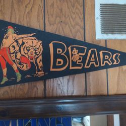 1950's  Chicago Bears Papa Bear Hallas Vintage pennant.