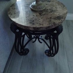 Coffe Table & Two End Tables 