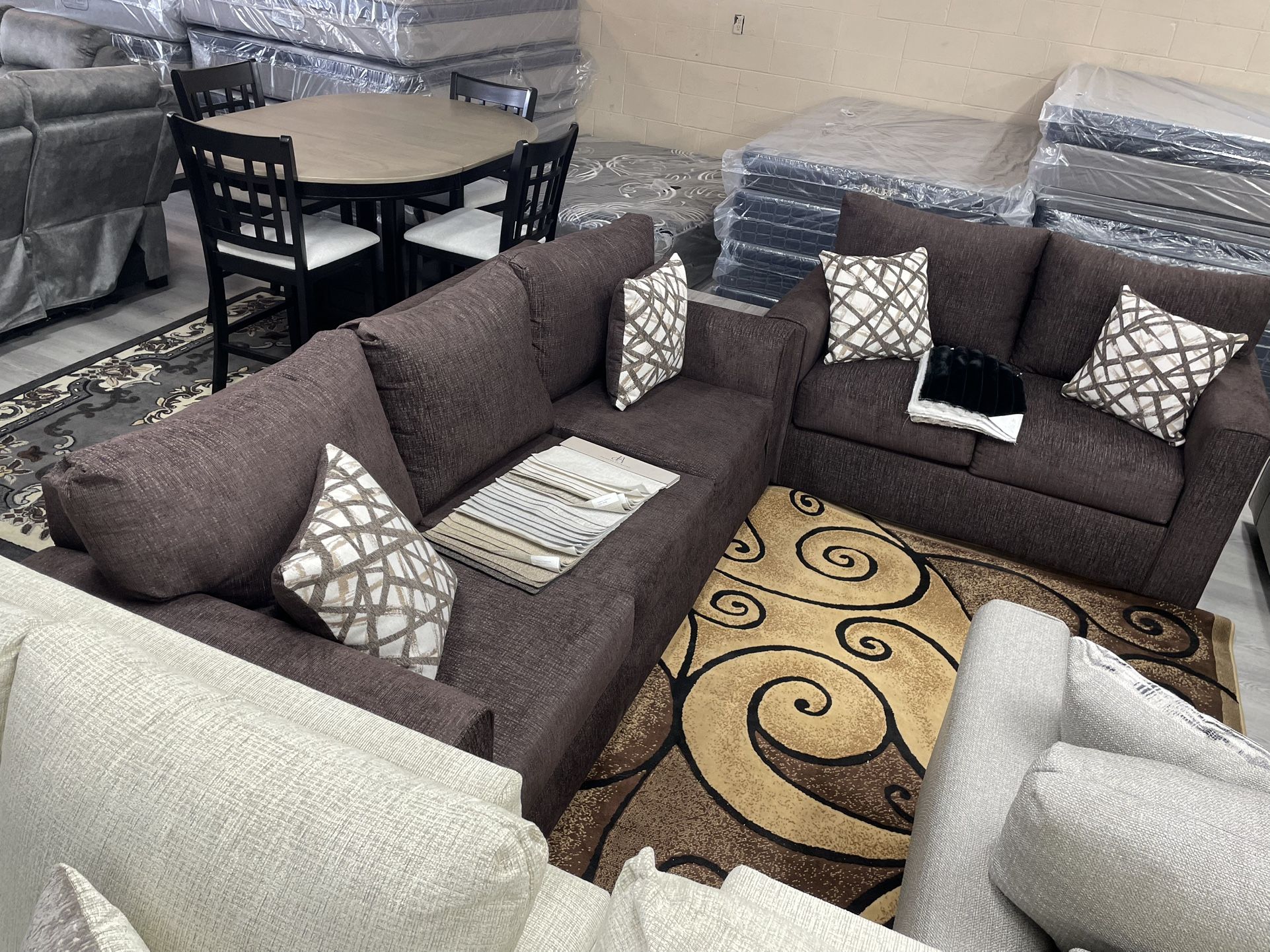 BROWN SOFA LOVESEAT SET