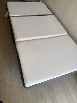 Folding Rollaway Bed with Foam Mattress