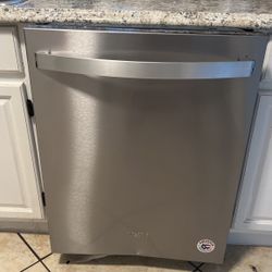 Whirlpool Dishwasher