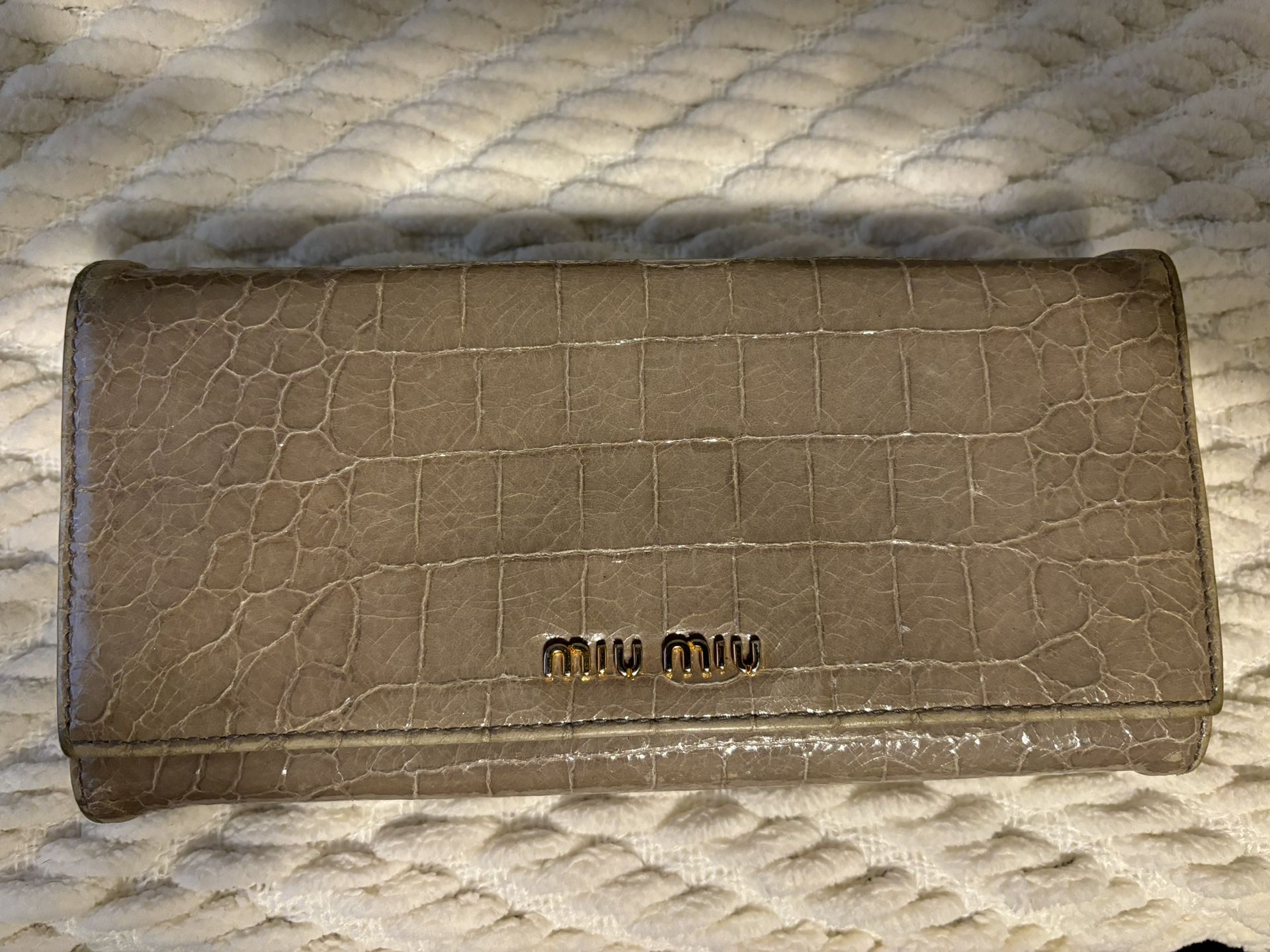Rare Miu Miu Wallet Crocodile Embossed Leather Cream Color