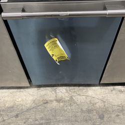 Frigidaire Professional Dishwasher In Stainless Steel New Open Box