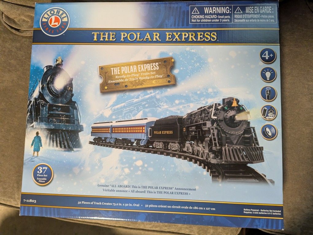 Lionel Polar Express Battery Powered Train With Extra Track