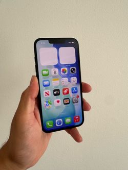 iPhone 16e
