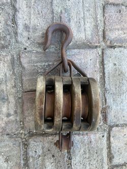 Vintage Antique farmhouse Wooden Triple Wheel Block Tackle Pulley Nautical Decor