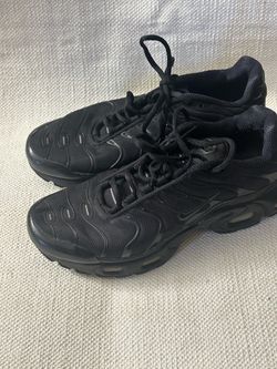 Nike Air Max Plus Kids  Low Top Lace Up Athletic Sneakers Black 7y Size