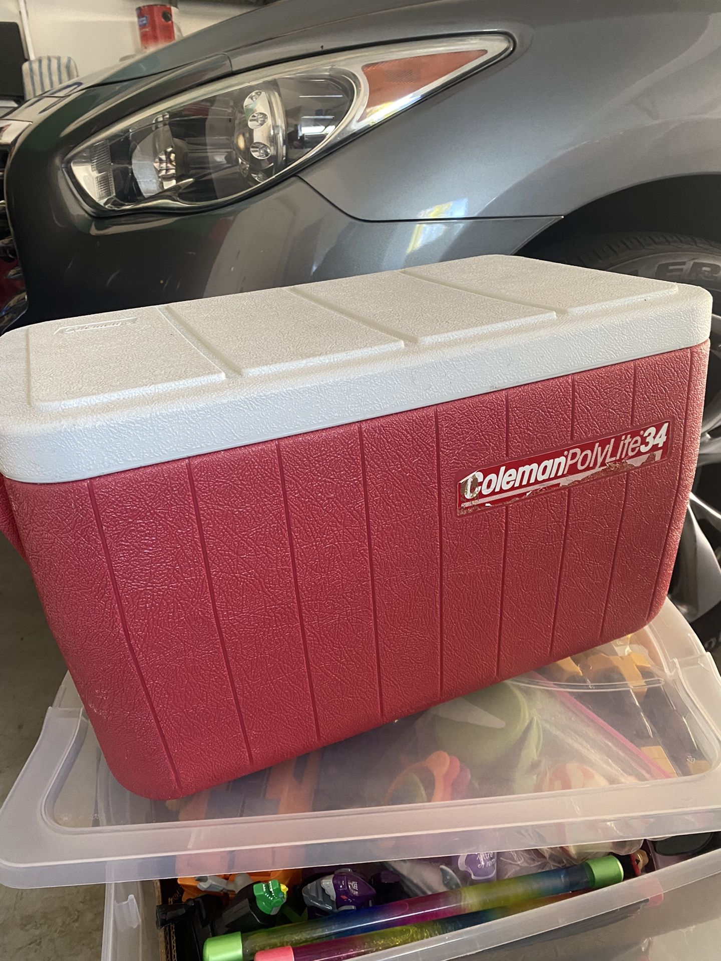VINTAGE COLEMAN COOLER RETRO RED ICE CHEST POLYLITE 34